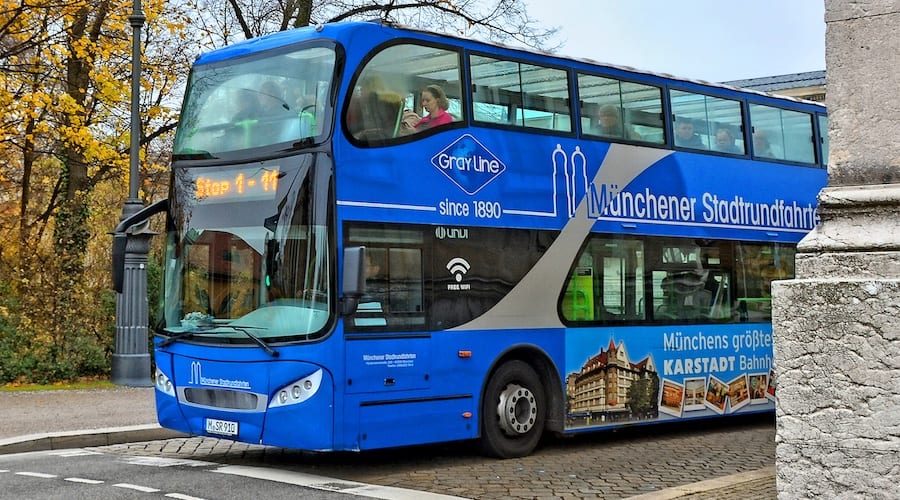 Münchener Stadtrundfahrten blauer Bus