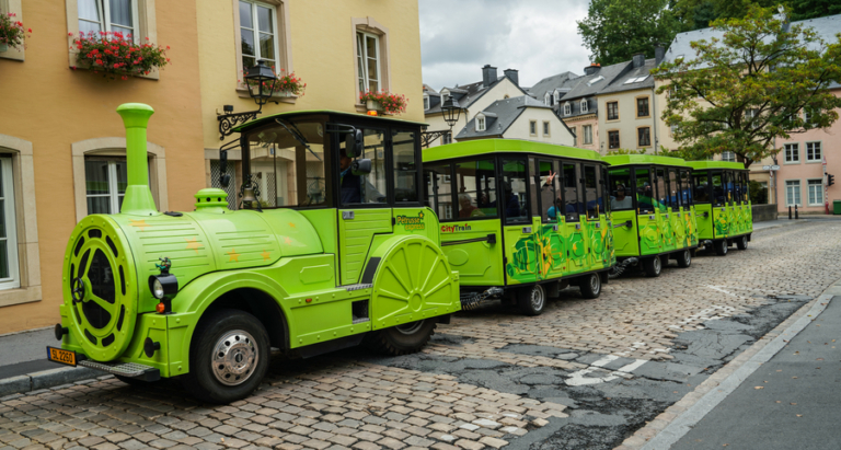 Luxemburg: Hop-on/Hop-off-Bus Stadtrundfahrt 2025